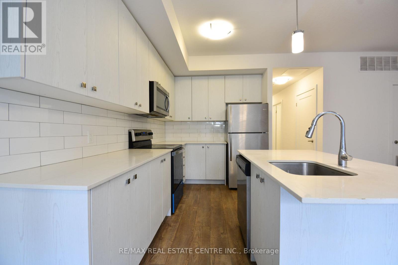 D1 - 10 Palace Street, Kitchener, Ontario  N2E 0J3 - Photo 6 - X12680512