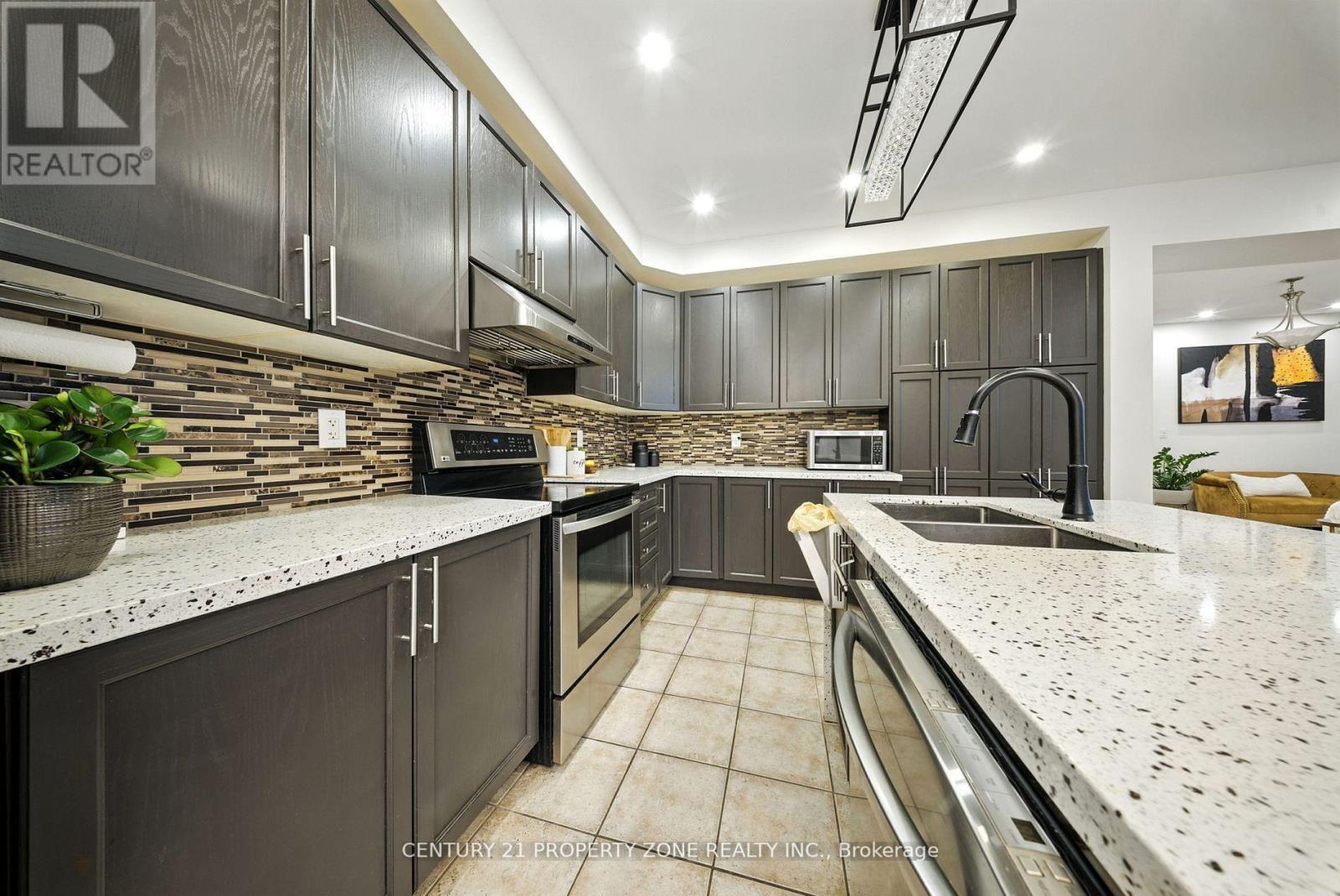 652 Tully Crescent, Peterborough, Ontario  K9K 0A9 - Photo 7 - X12680562