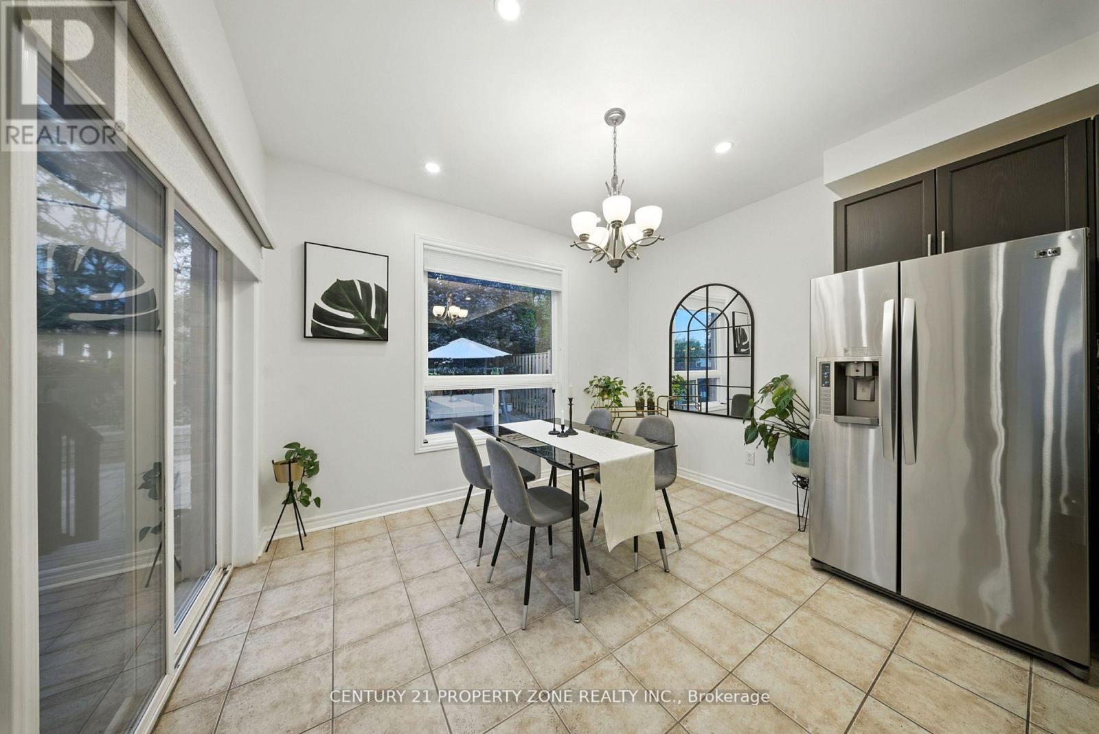 652 Tully Crescent, Peterborough, Ontario  K9K 0A9 - Photo 9 - X12680562