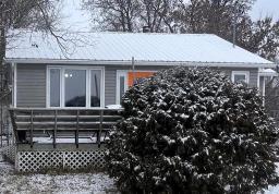 1 Arras Avenue, Eriksdale, Manitoba