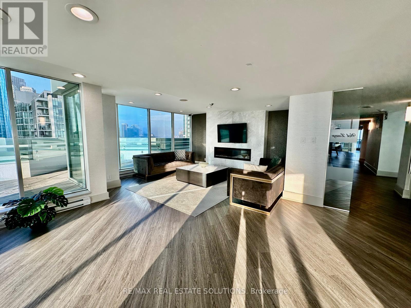 907 - 10 Yonge Street, Toronto, Ontario  M5E 1R4 - Photo 23 - C12679836