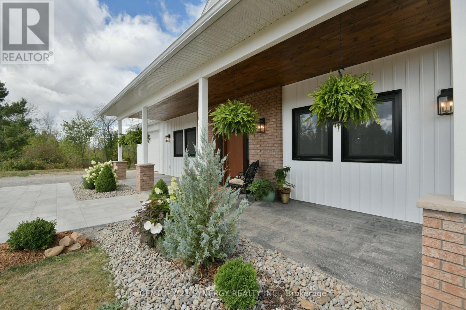 592 Patterson Road, Admaston/bromley, Ontario  K0J 1K0 - Photo 3 - X12365934