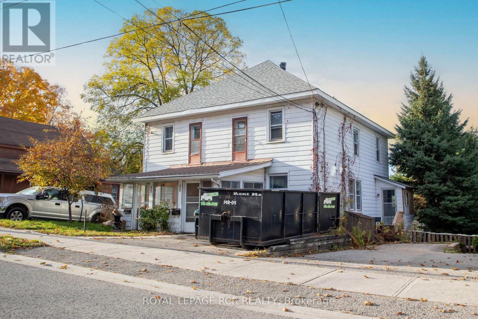 644 Bay Street, Midland, Ontario  L4R 1L9 - Photo 2 - S12498656