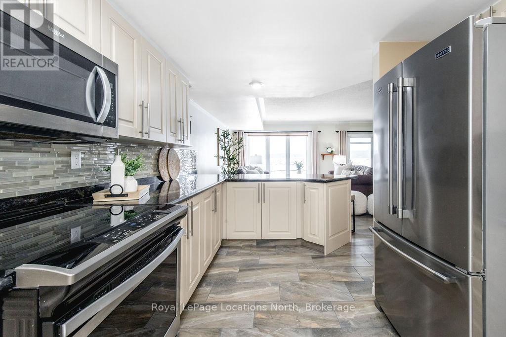 6 - 4 Beck Boulevard, Penetanguishene, Ontario  L9M 2H3 - Photo 12 - S12680902