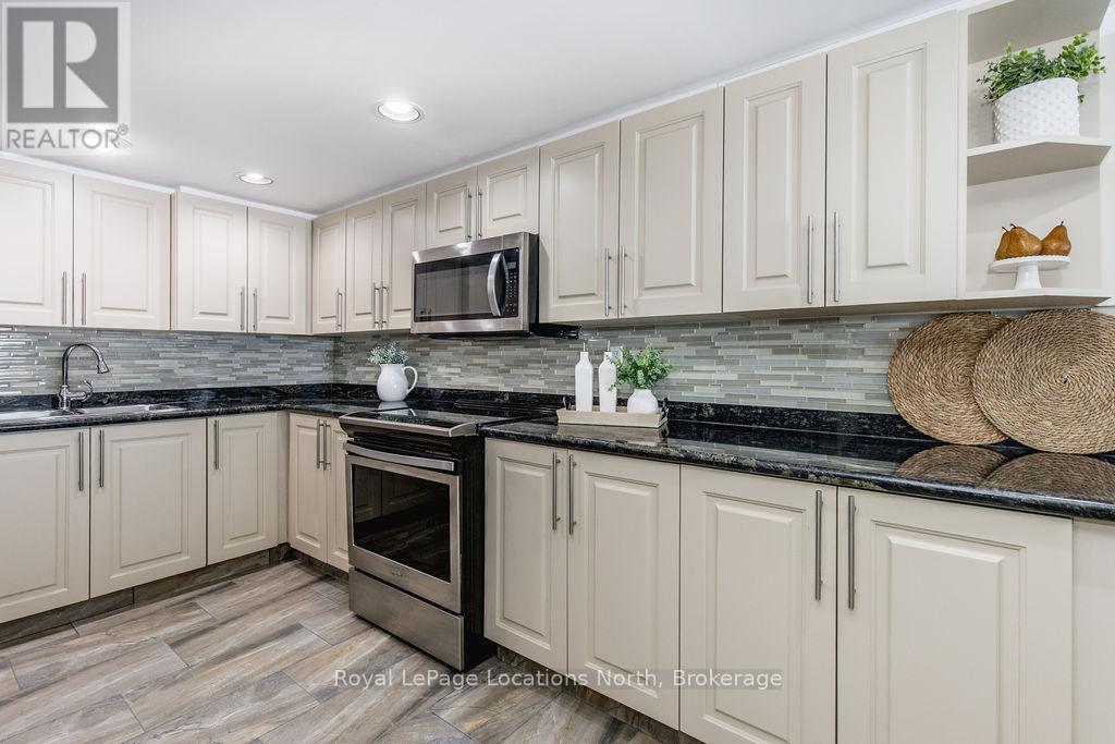 6 - 4 Beck Boulevard, Penetanguishene, Ontario  L9M 2H3 - Photo 9 - S12680902