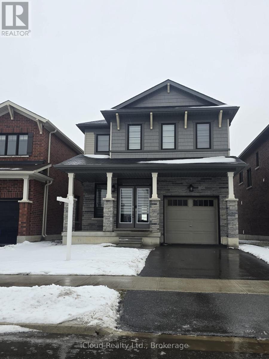 8 TOFFEE TRAIL, Hamilton, Ontario