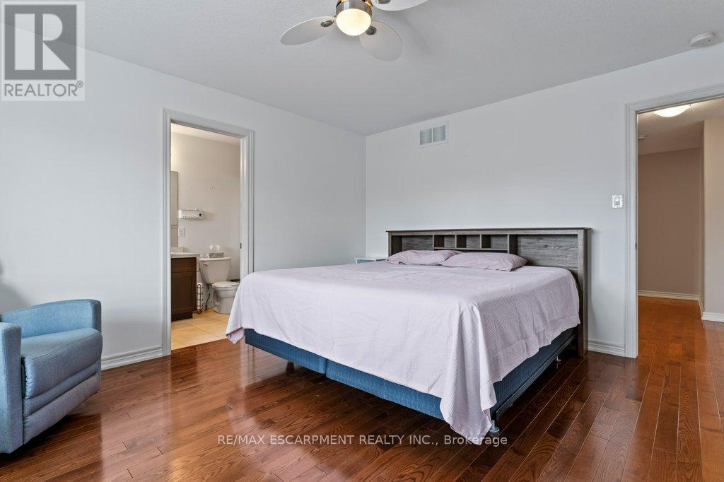 4875 John Street, Lincoln, Ontario  L3J 0P2 - Photo 19 - X12352774