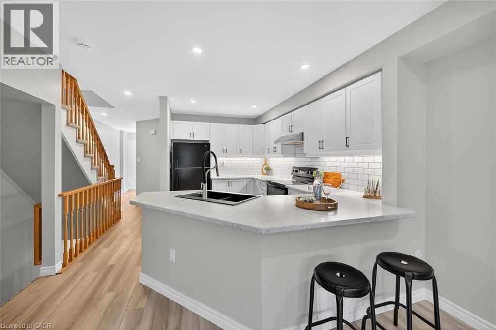 2015 Cleaver Avenue Unit# 28, Burlington, Ontario  L7M 4J7 - Photo 8 - 40781890