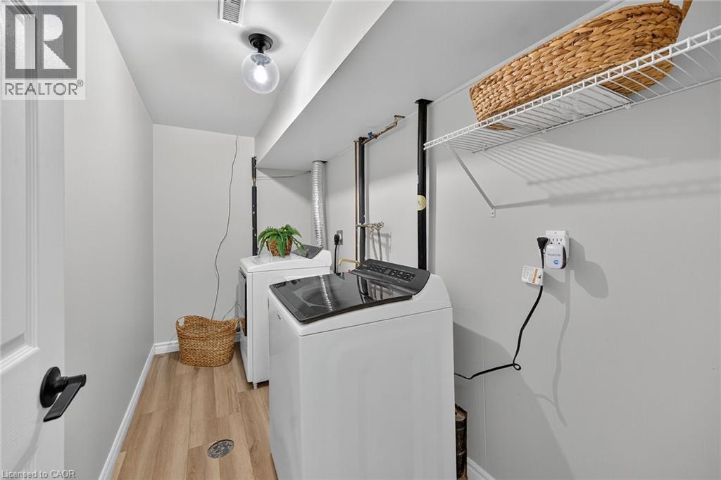 2015 Cleaver Avenue Unit# 28, Burlington, Ontario  L7M 4J7 - Photo 33 - 40781890