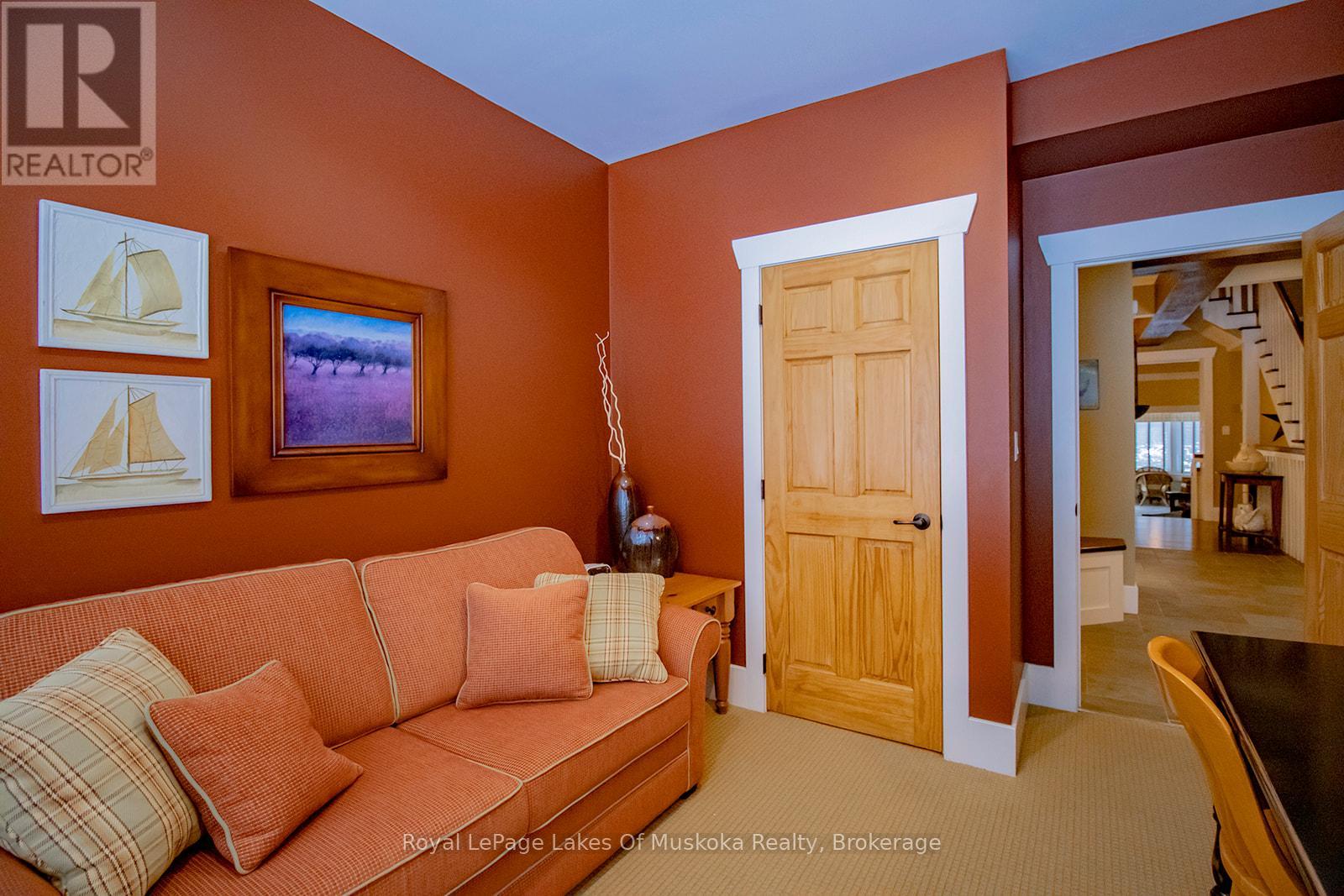 Villa 15 W 10 - 1020 Birch Glen Road, Lake Of Bays, Ontario P0B 1A0 - Photo 18 - X12680714