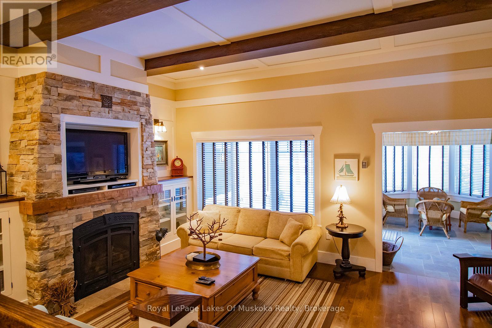 Villa 15 W 10 - 1020 Birch Glen Road, Lake Of Bays, Ontario P0B 1A0 - Photo 8 - X12680714