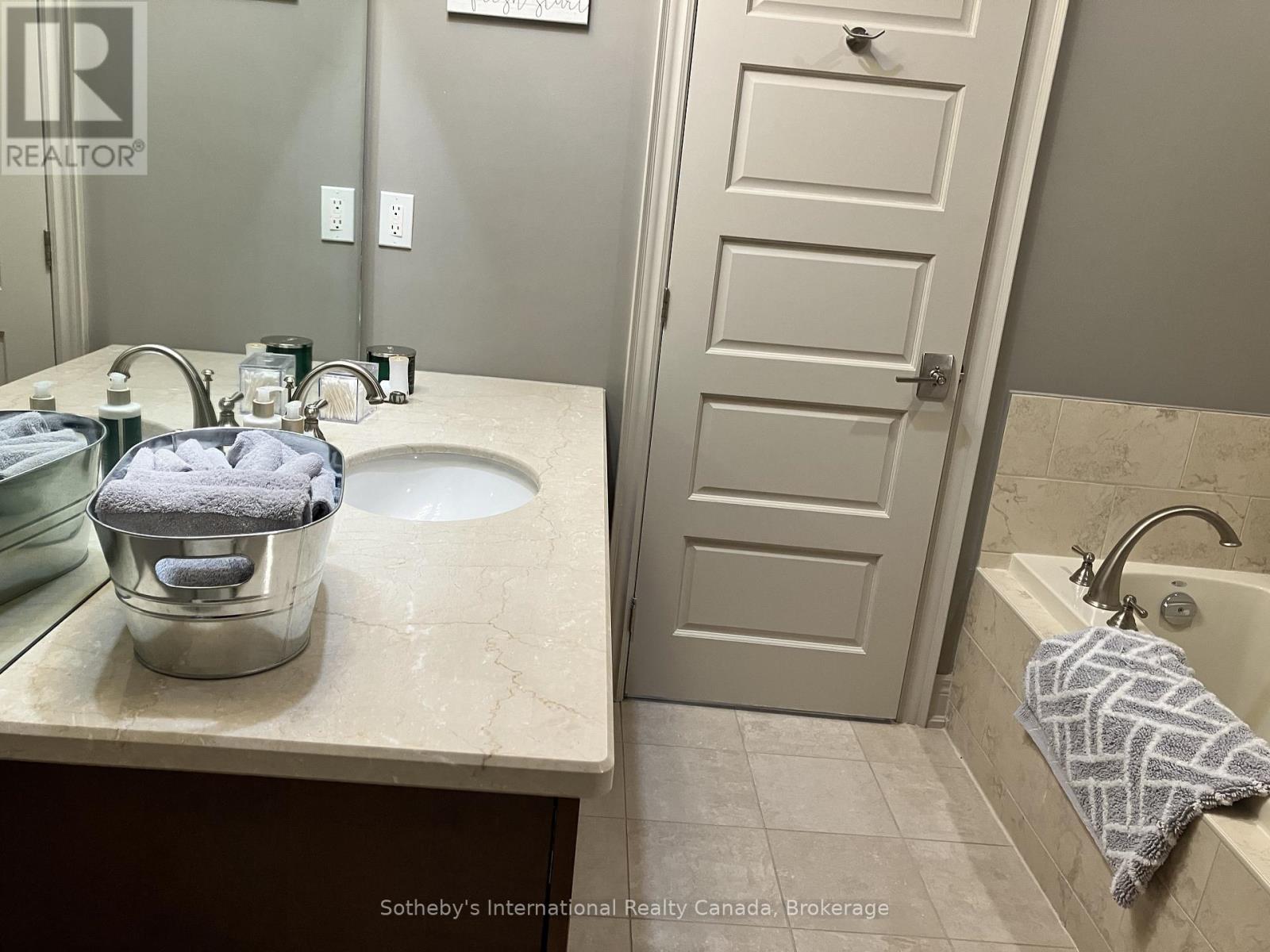 103 Barton Boulevard, Blue Mountains, Ontario N0H 1J0 - Photo 19 - X12680768