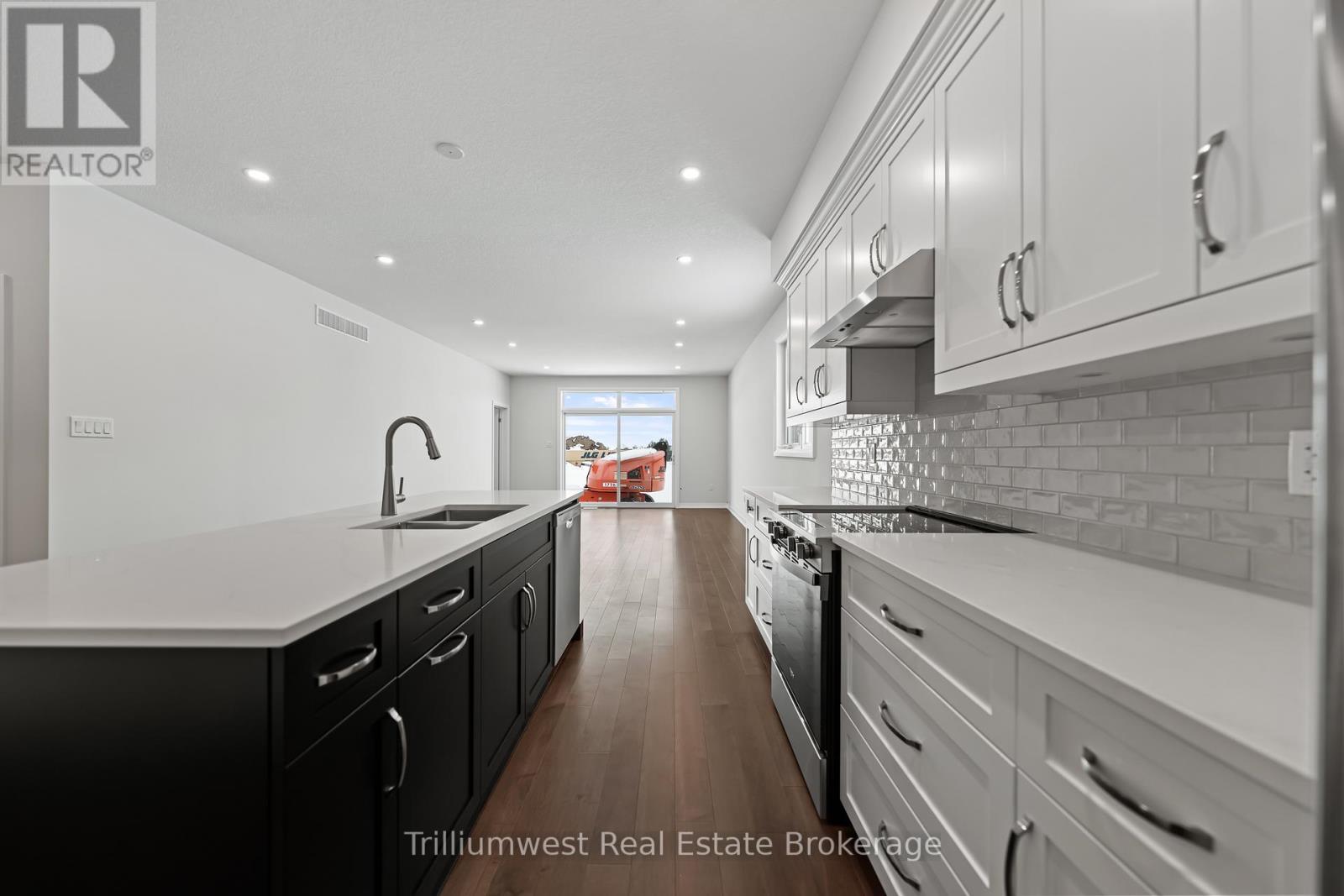 273 Harrison Street, Centre Wellington, Ontario N0B 1S0 - Photo 12 - X12680908