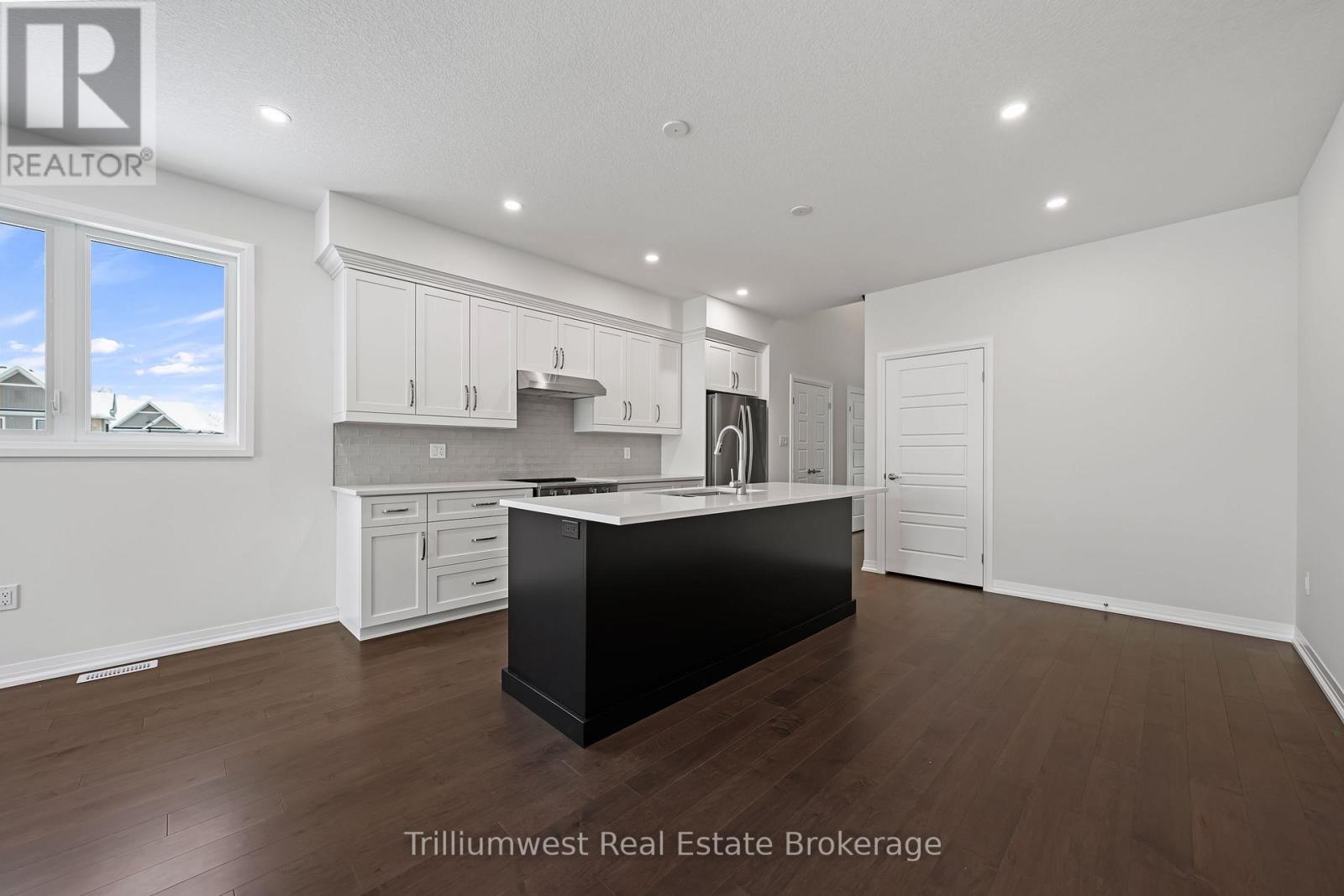 273 Harrison Street, Centre Wellington, Ontario N0B 1S0 - Photo 9 - X12680908