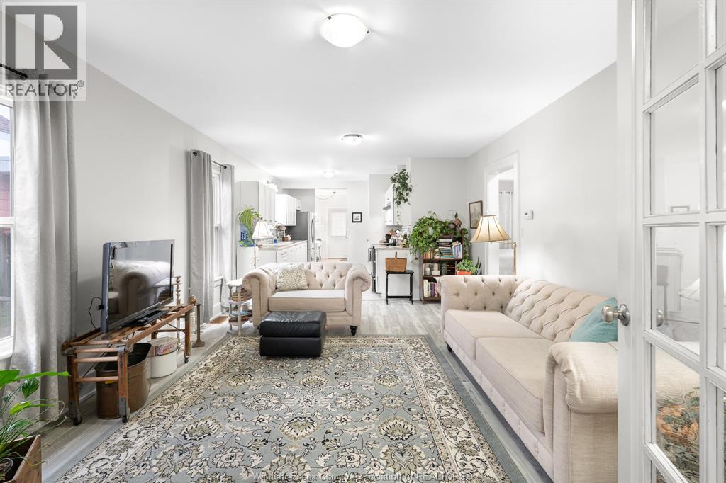 8 Morgan, Leamington, Ontario  N8H 2E4 - Photo 3 - 26000628