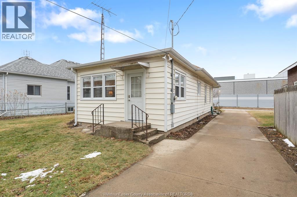 8 Morgan, Leamington, Ontario  N8H 2E4 - Photo 34 - 26000628