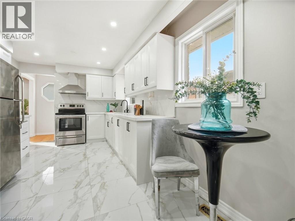 25 Abell Drive, Brampton, Ontario  L6V 2W1 - Photo 6 - 40797061