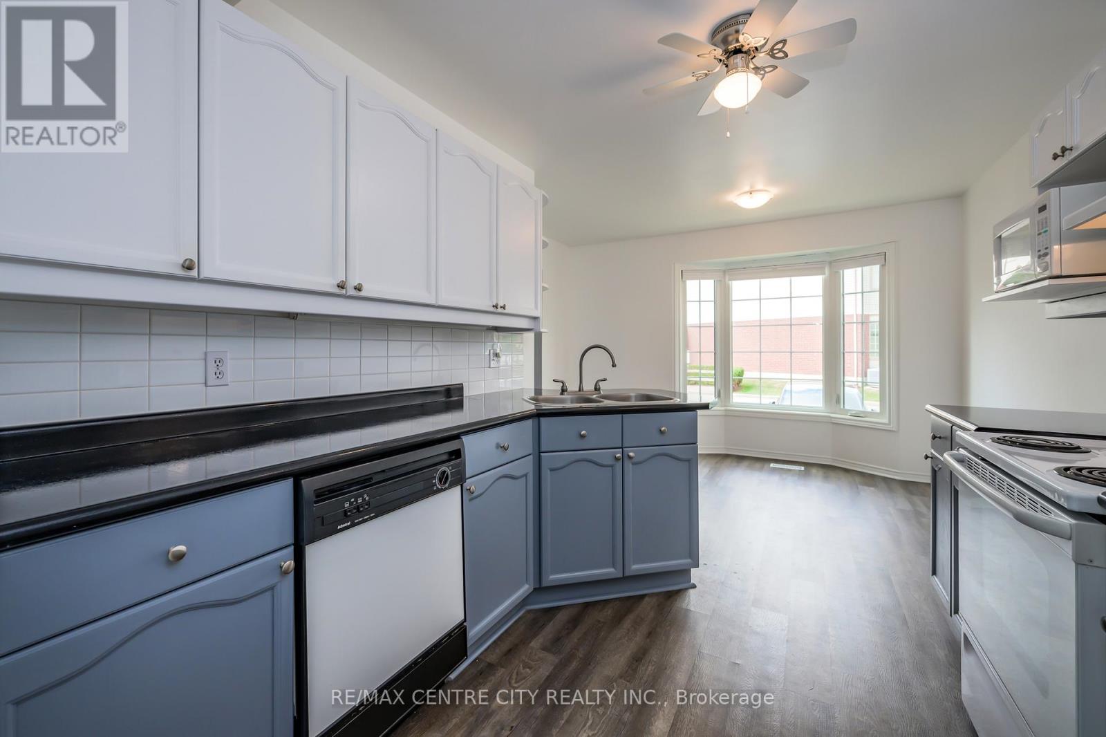 61 - 70 Chapman Court, London North, Ontario  N6H 5W1 - Photo 10 - X12680752