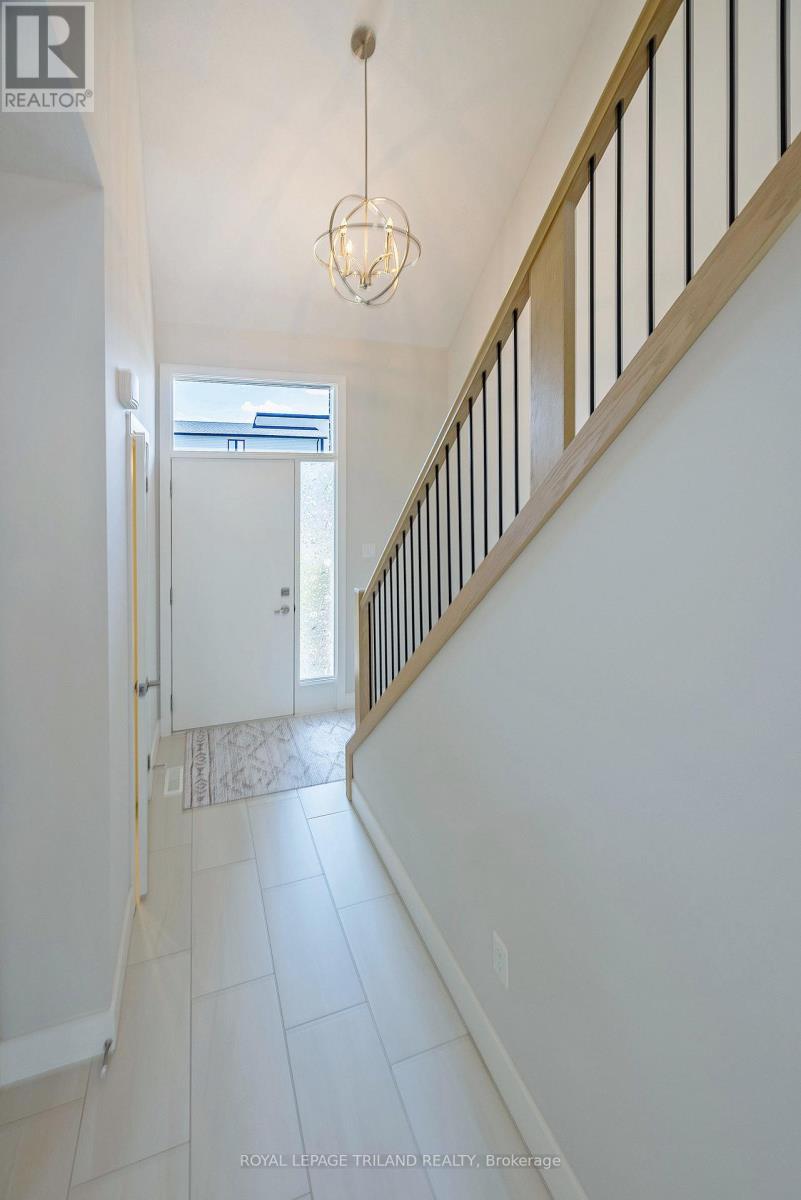 2467 Irish Moss Road, London South, Ontario  N6M 0A2 - Photo 5 - X12680770