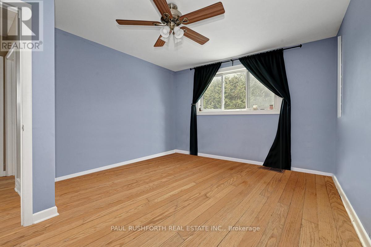 892 Baseline Road, Ottawa, Ontario  K2C 0A4 - Photo 13 - X12680836