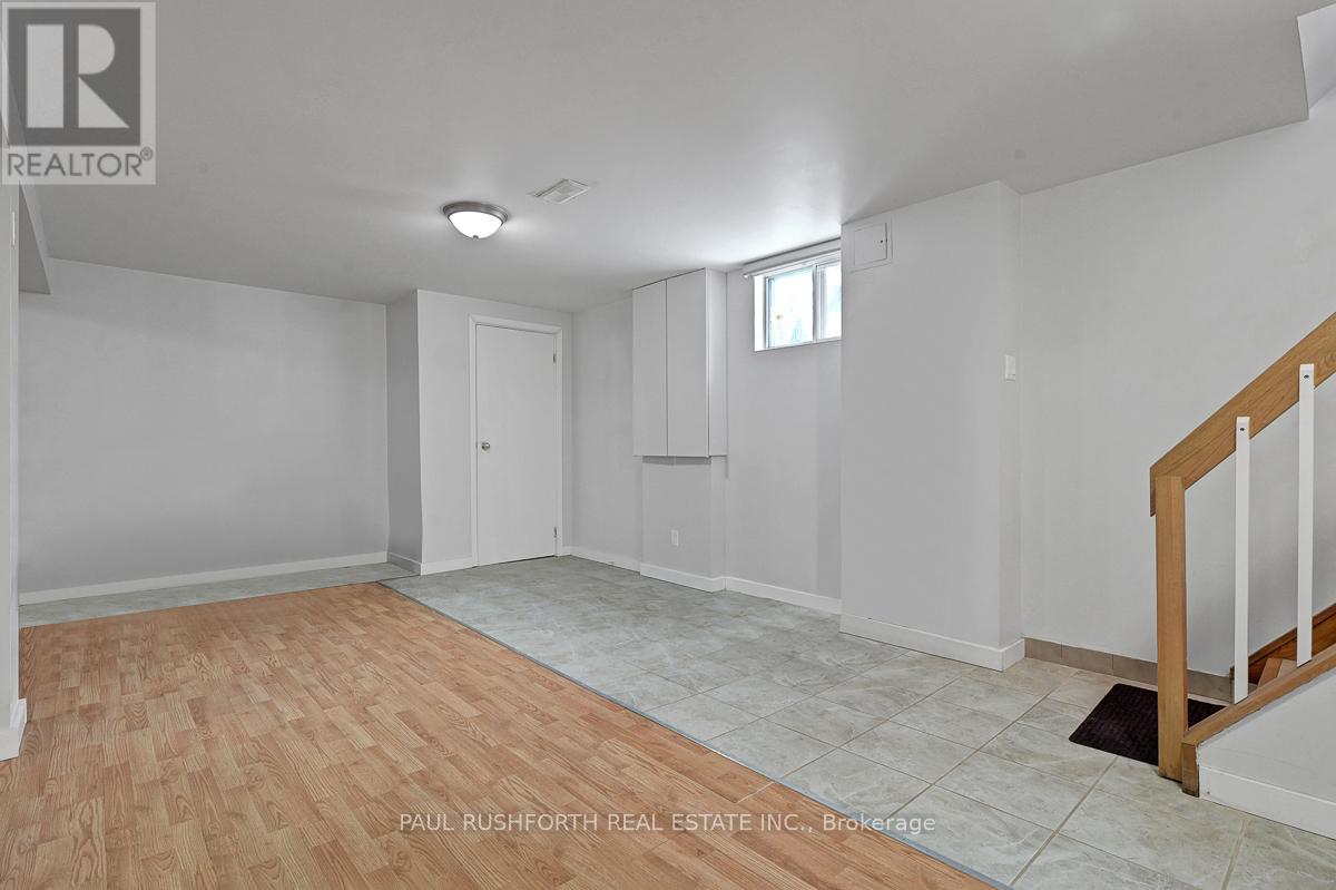 892 Baseline Road, Ottawa, Ontario  K2C 0A4 - Photo 16 - X12680836
