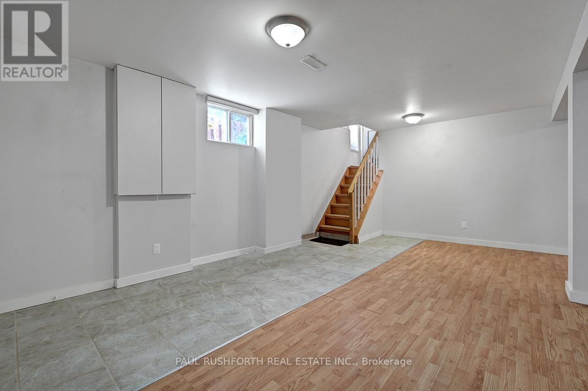 892 Baseline Road, Ottawa, Ontario  K2C 0A4 - Photo 17 - X12680836