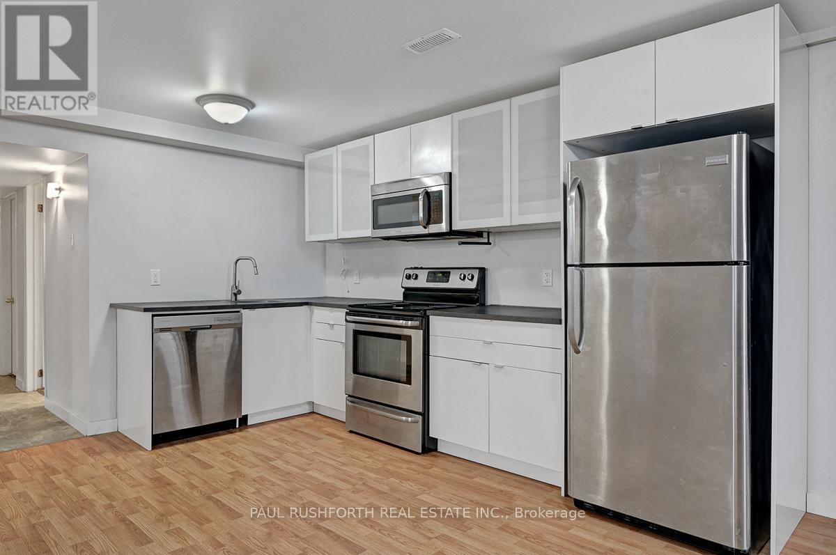 892 Baseline Road, Ottawa, Ontario  K2C 0A4 - Photo 23 - X12680836