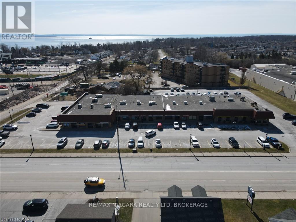 4 - 224 Garrison Road, Fort Erie (Central), Ontario  L2A 1M7 - Photo 2 - X12330430