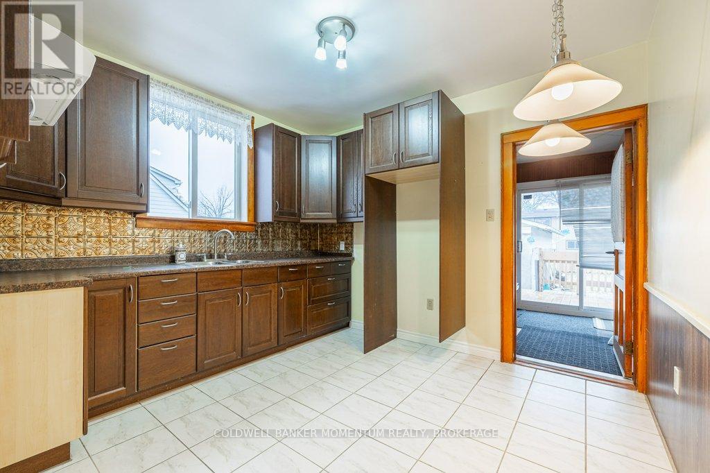 123 Haig Street, St. Catharines, Ontario  L2R 7G7 - Photo 10 - X12680634