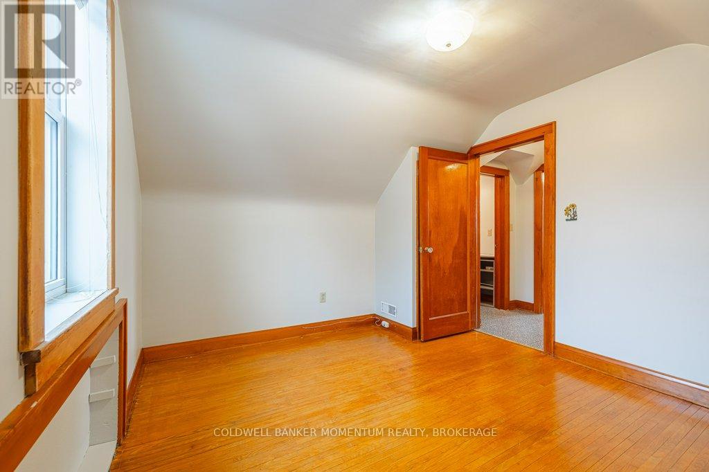 123 Haig Street, St. Catharines, Ontario  L2R 7G7 - Photo 16 - X12680634