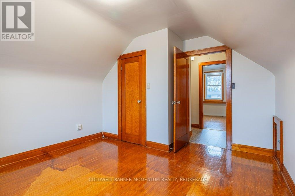 123 Haig Street, St. Catharines, Ontario  L2R 7G7 - Photo 19 - X12680634