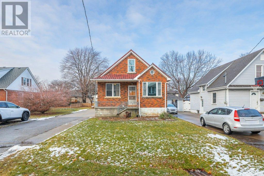 123 Haig Street, St. Catharines, Ontario  L2R 7G7 - Photo 3 - X12680634