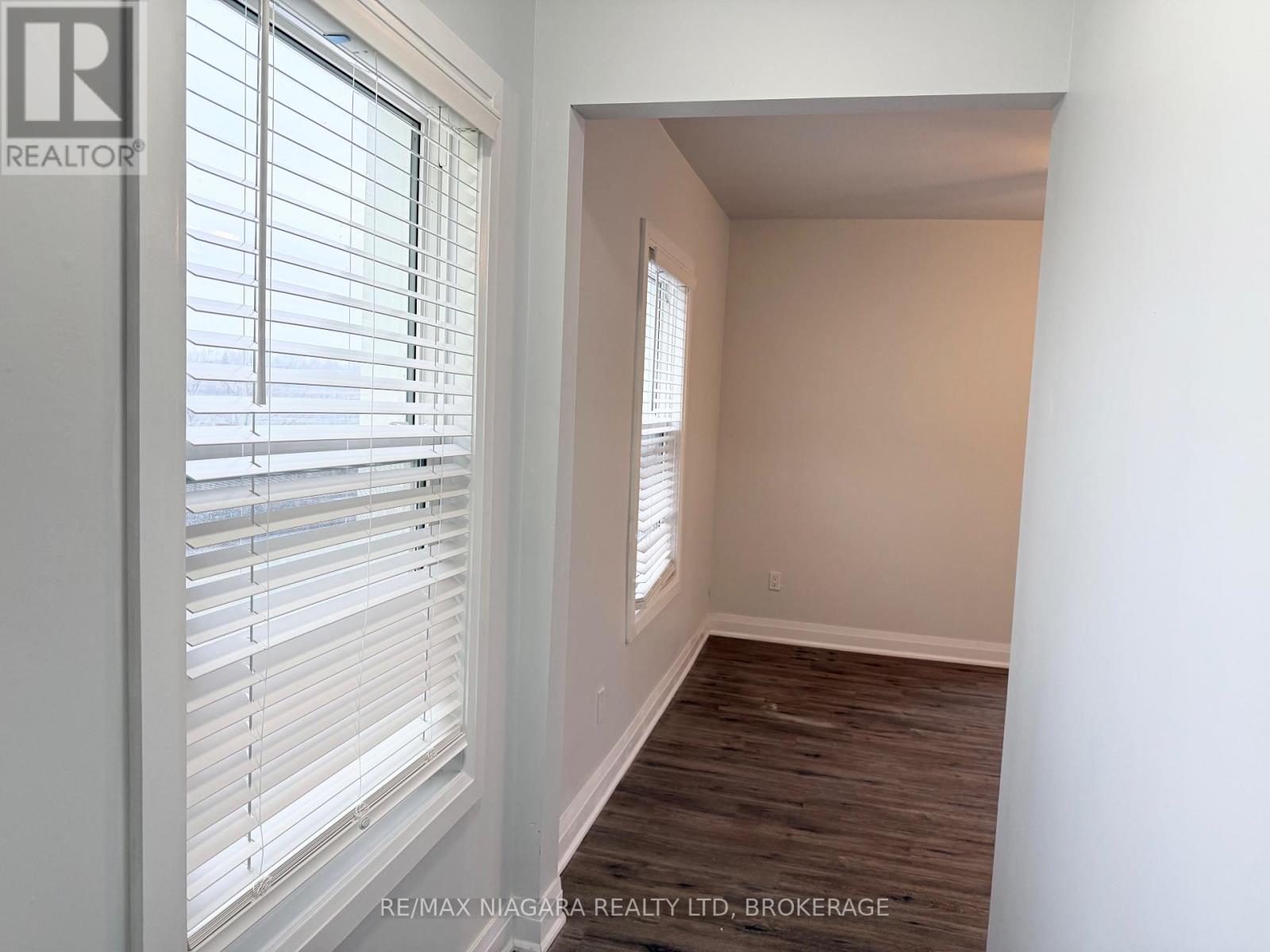 Unit 4 - 4711 River Road, Niagara Falls, Ontario  L2E 3G2 - Photo 8 - X12680722