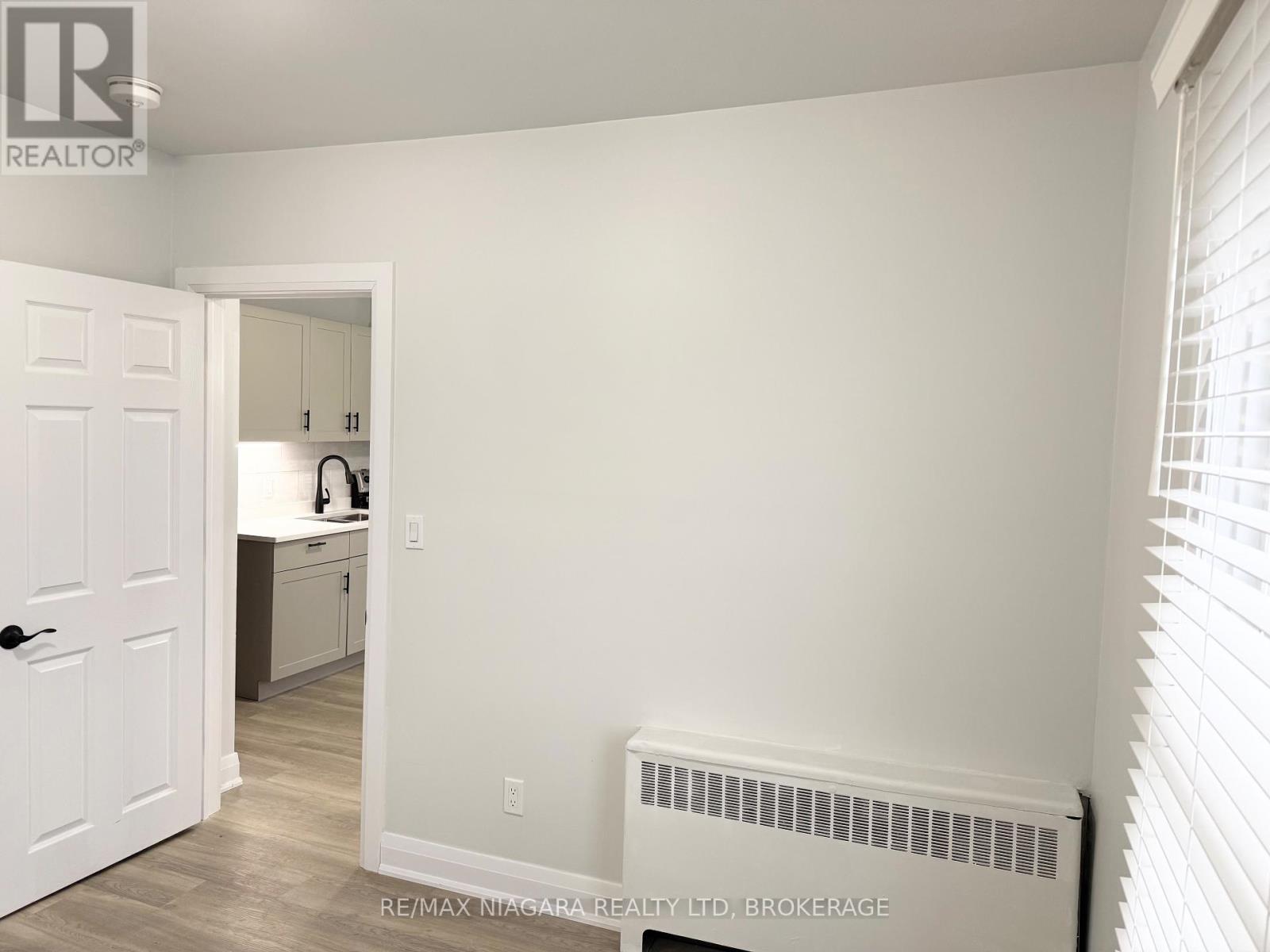 Unit 6 - 4711 River Road, Niagara Falls, Ontario  L2E 3G2 - Photo 13 - X12680726