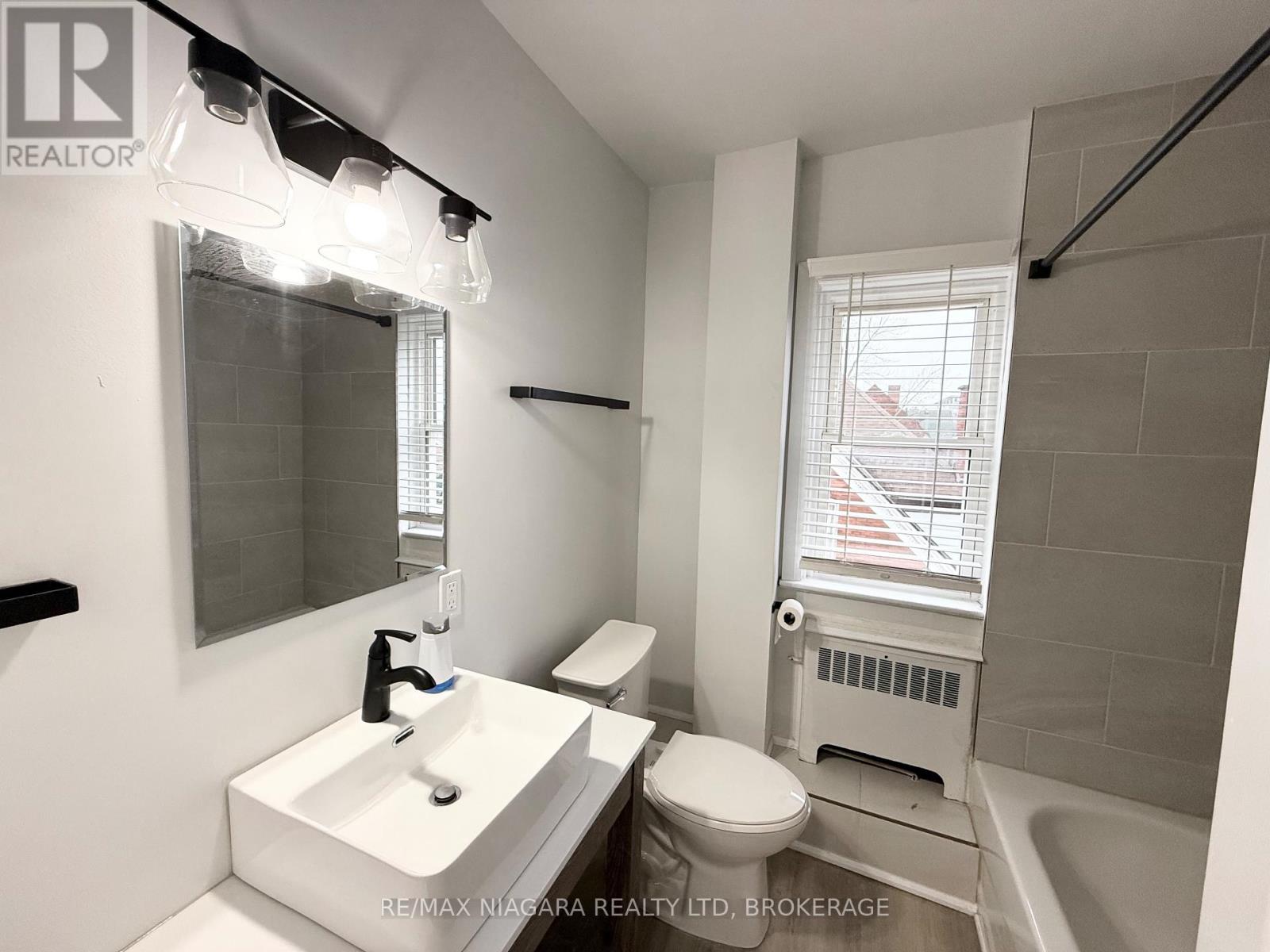 Unit 6 - 4711 River Road, Niagara Falls, Ontario  L2E 3G2 - Photo 15 - X12680726