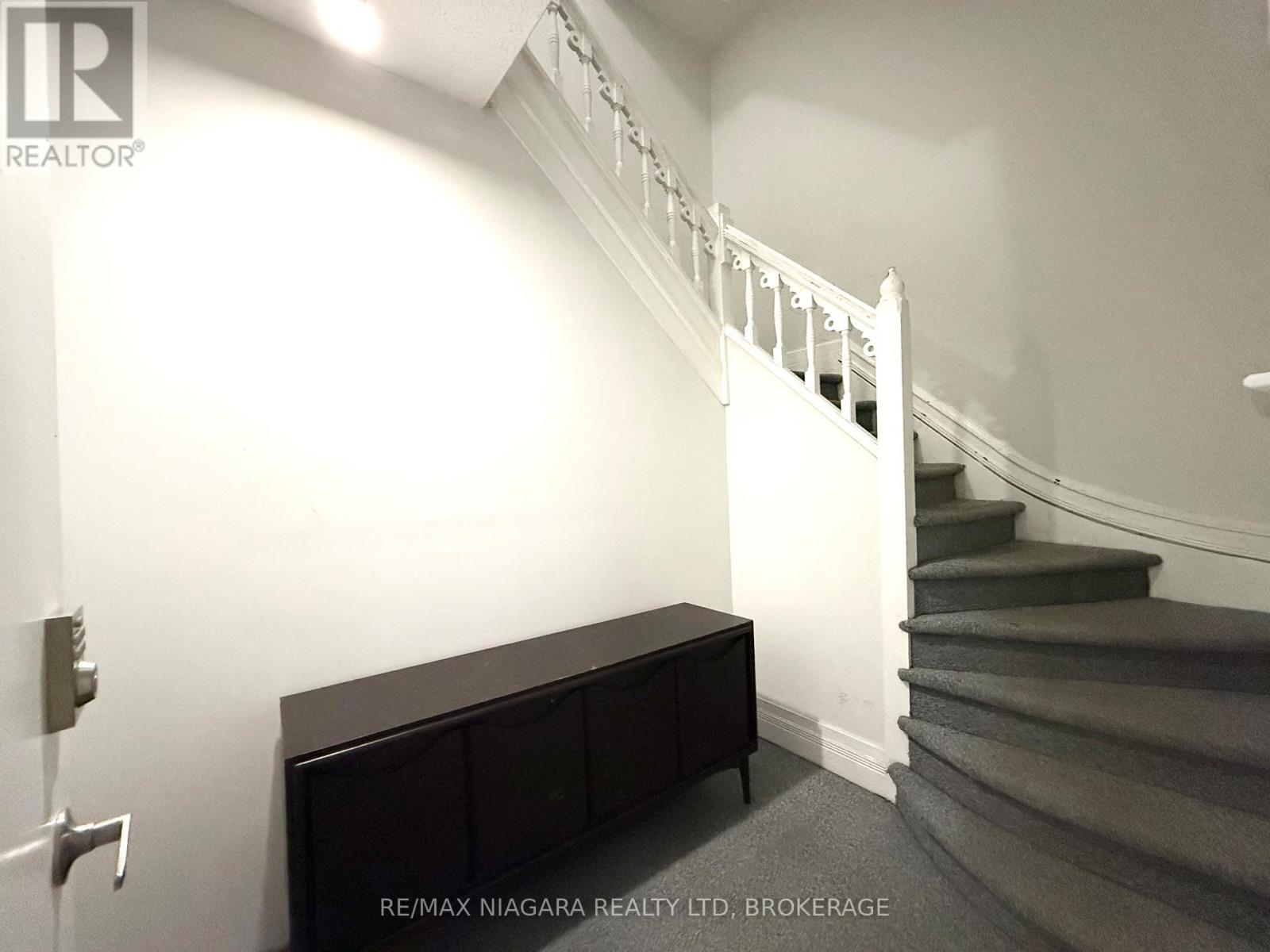 Unit 3 - 4701 River Road, Niagara Falls, Ontario  L2E 3G2 - Photo 3 - X12680730