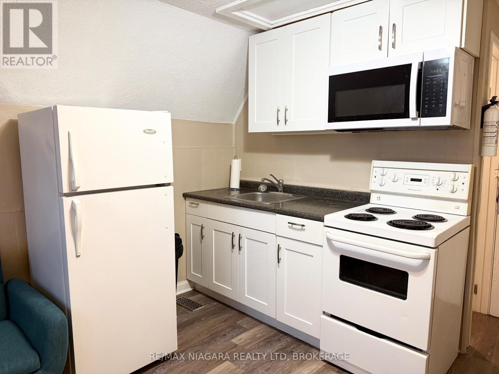 Unit 3 - 4701 River Road, Niagara Falls, Ontario  L2E 3G2 - Photo 6 - X12680730