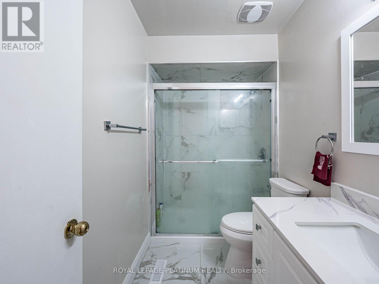 14 Wallingford Court, Brampton, Ontario  L6Y 4V7 - Photo 33 - W12630986