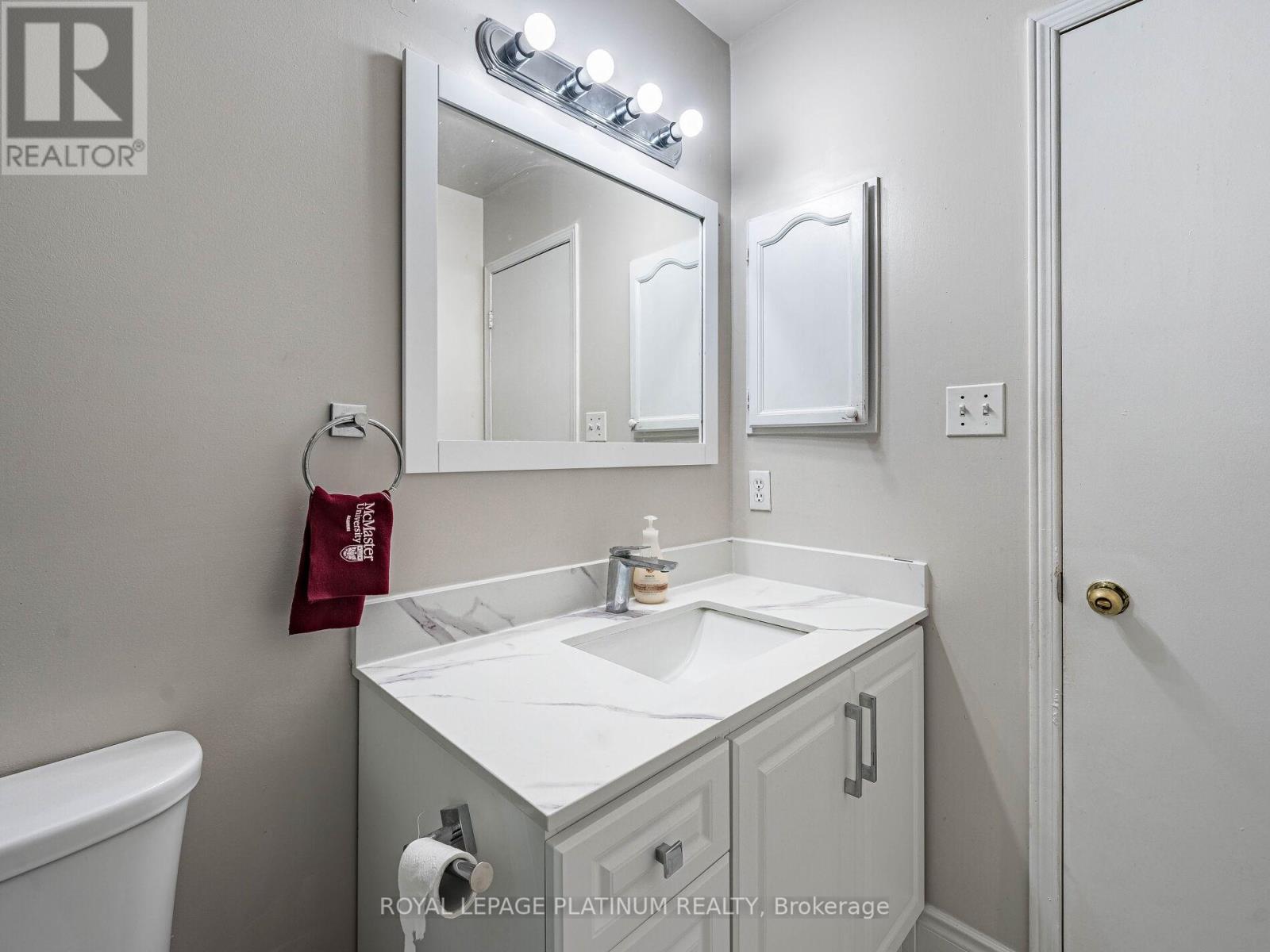 14 Wallingford Court, Brampton, Ontario  L6Y 4V7 - Photo 35 - W12630986