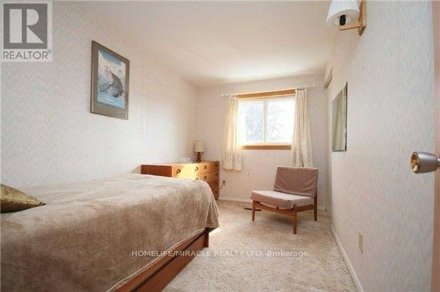 10 Earnscliffe Gate, Brampton, Ontario  L6T 3B3 - Photo 5 - W12678748