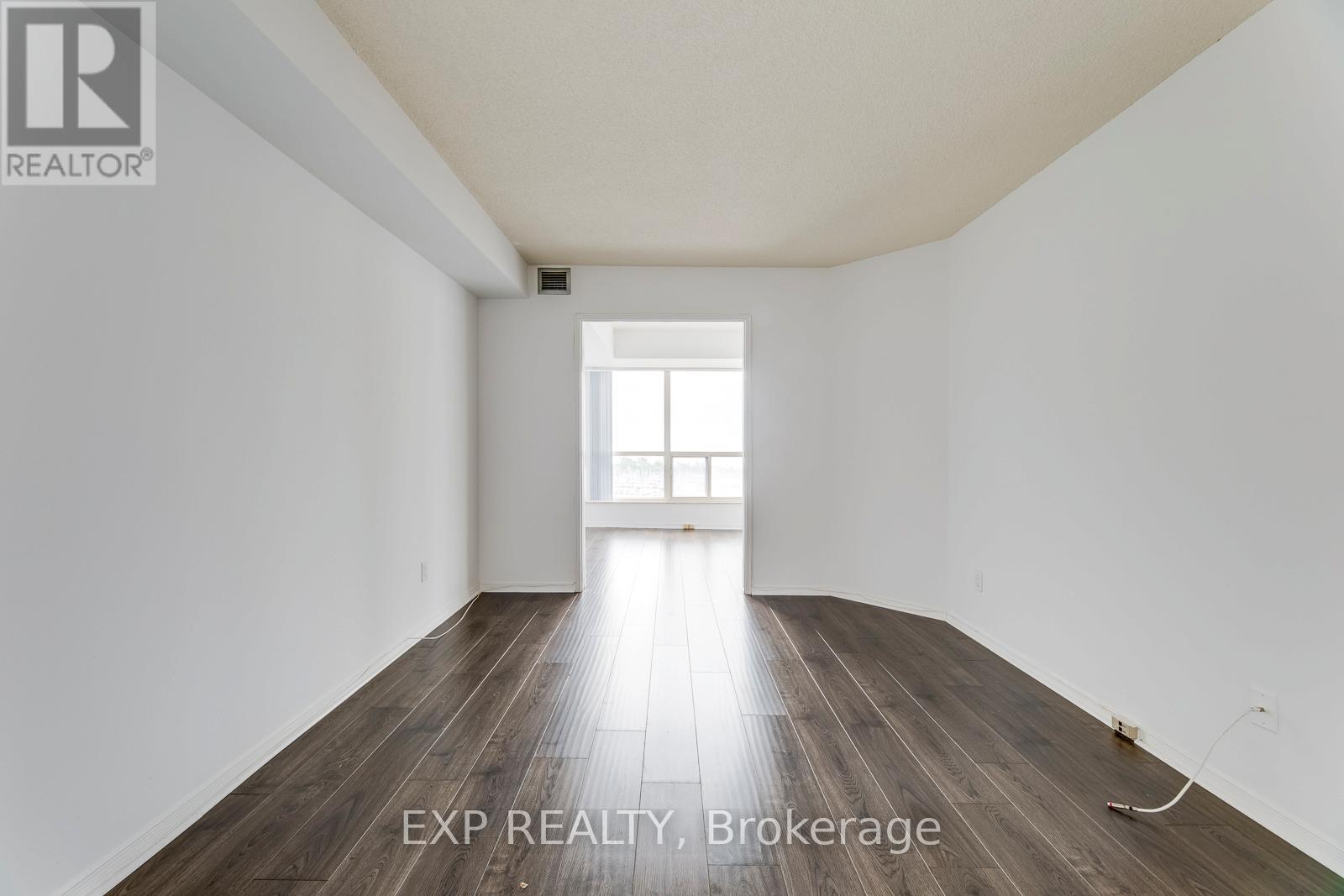 1510 - 2269 Lake Shore Boulevard W, Toronto, Ontario  M8V 3X6 - Photo 9 - W12679188