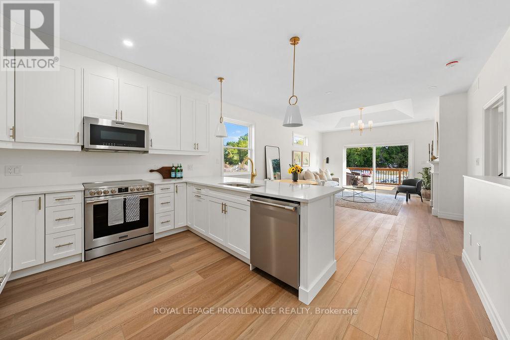 159 Pomeroy Avenue, Tweed, Ontario  K0K 3J0 - Photo 8 - X12429901