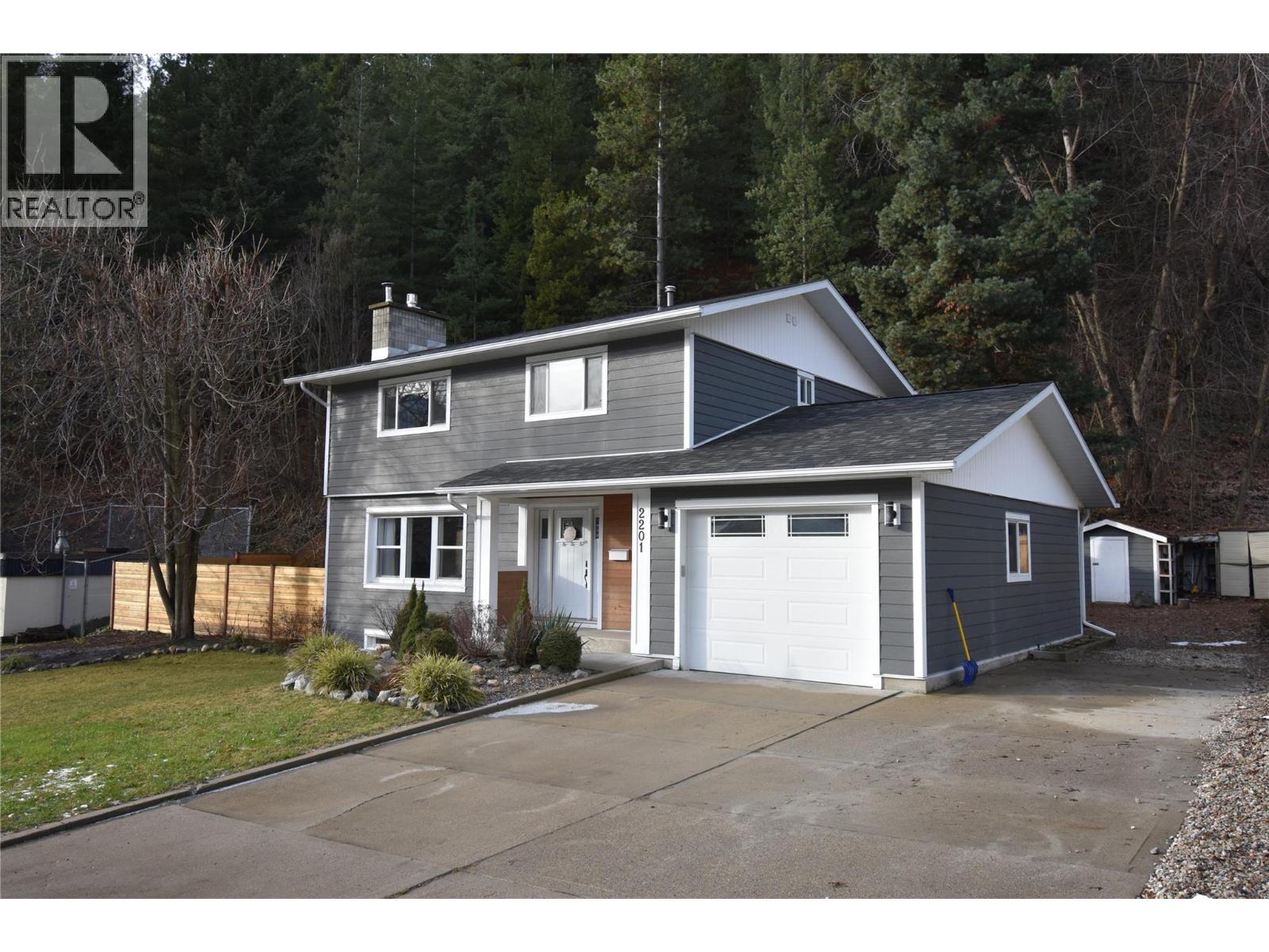2201 McBride Street, trail, British Columbia