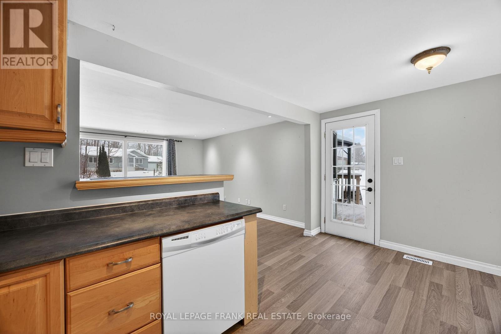 3576 John Street, Ramara, Ontario  L0K 1B0 - Photo 22 - S12640382