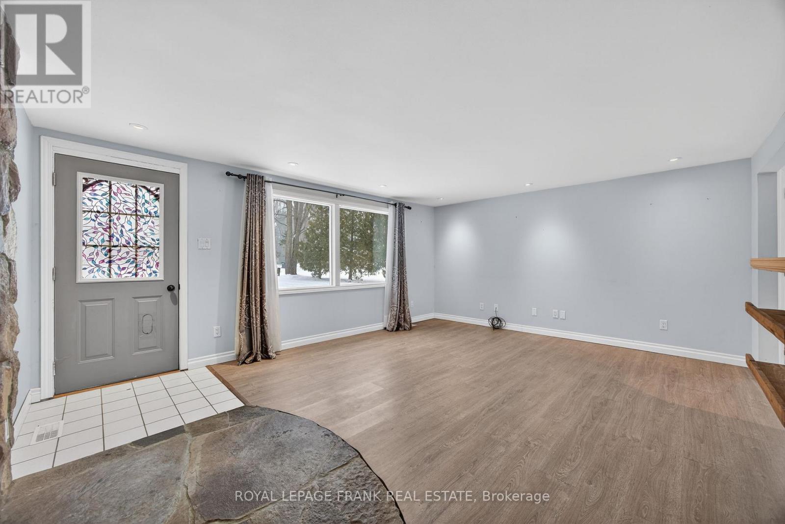 3576 John Street, Ramara, Ontario  L0K 1B0 - Photo 3 - S12640382