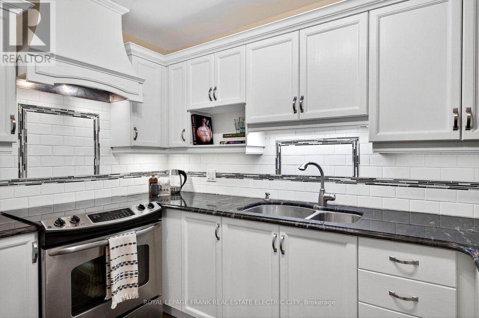 20 Charles Court, Selwyn, Ontario  K0L 2H0 - Photo 24 - X12680708