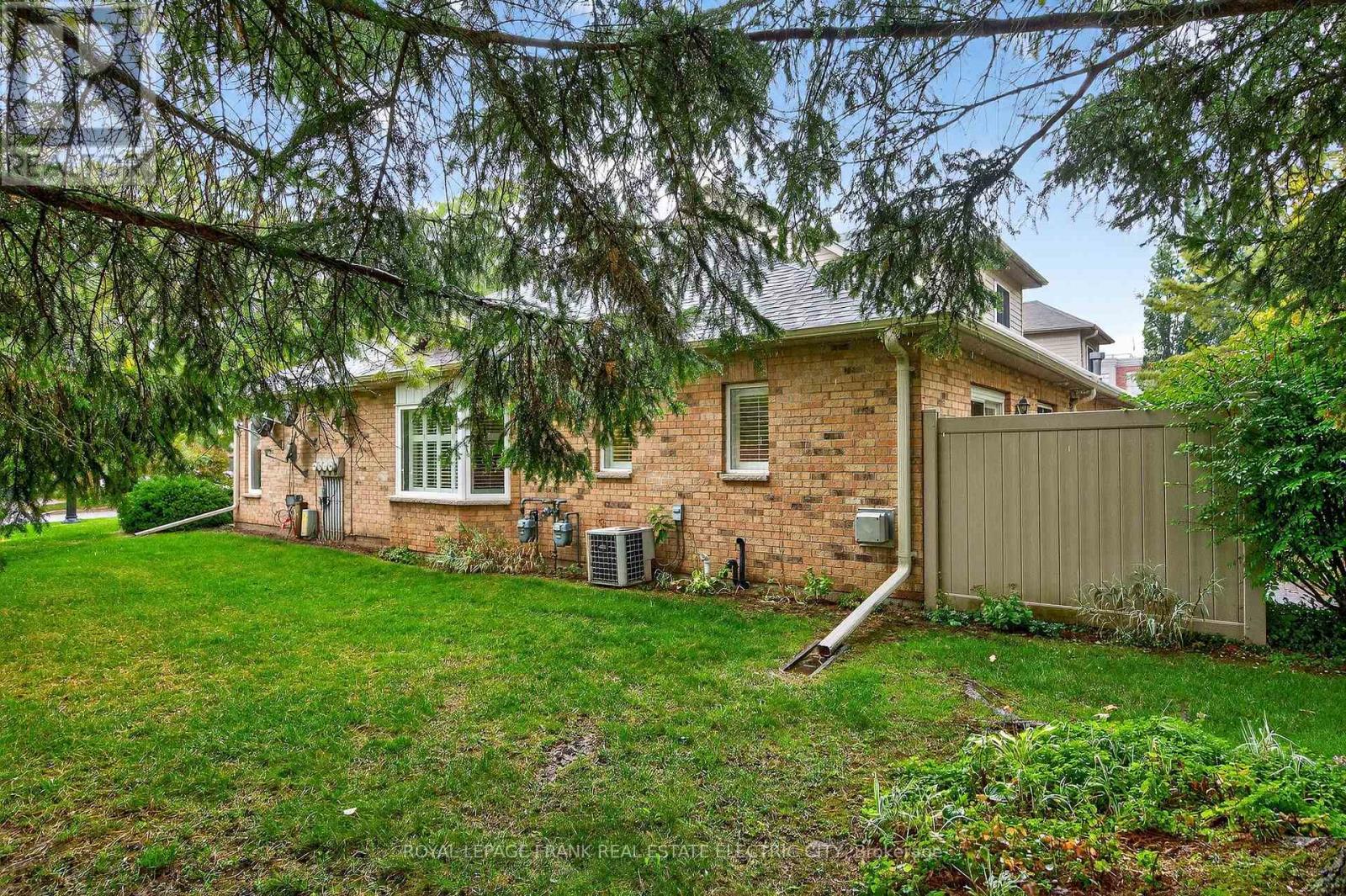 20 Charles Court, Selwyn, Ontario  K0L 2H0 - Photo 43 - X12680708