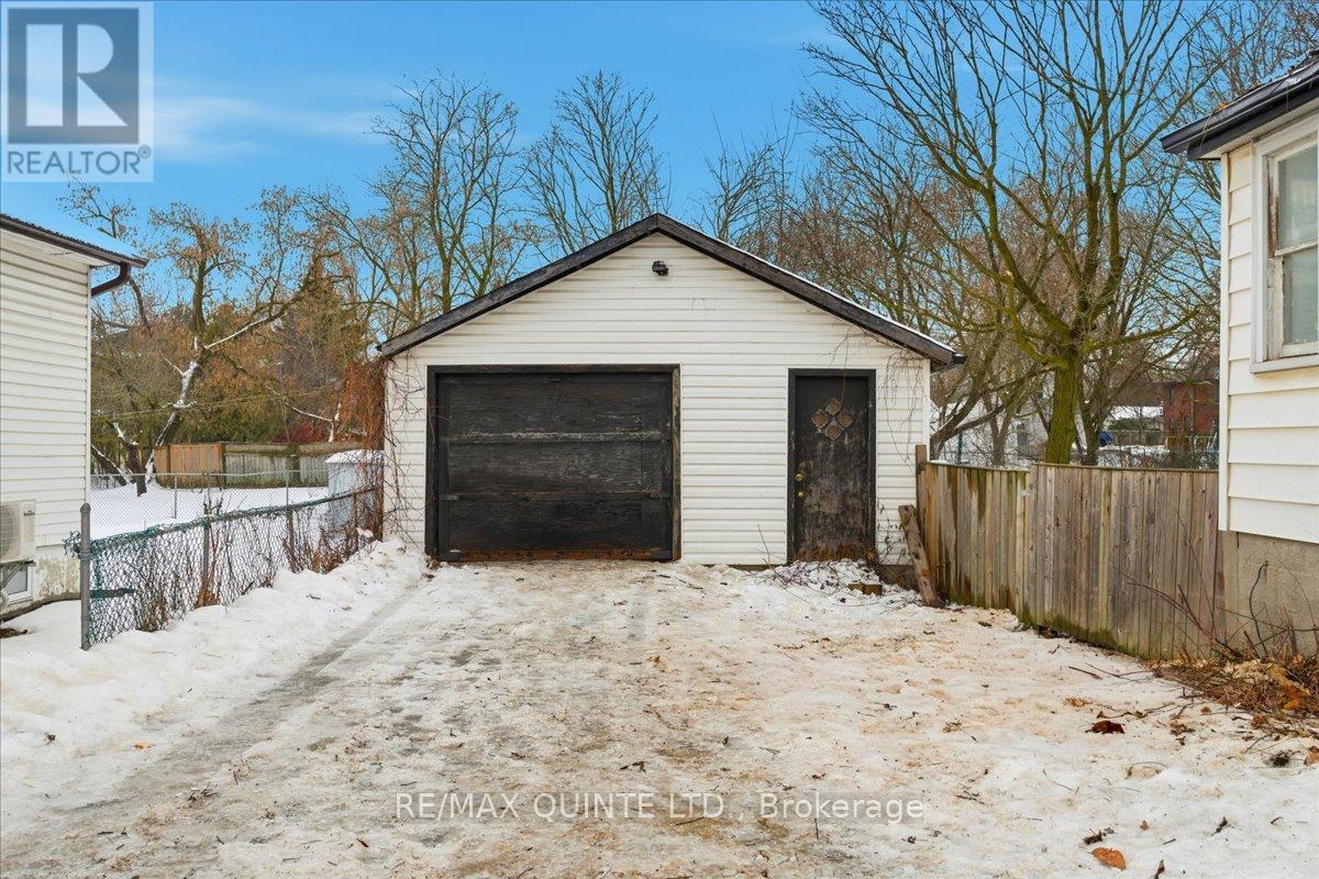 80 St Charles Street, Belleville, Ontario K8P 2W4 - Photo 33 - X12680748