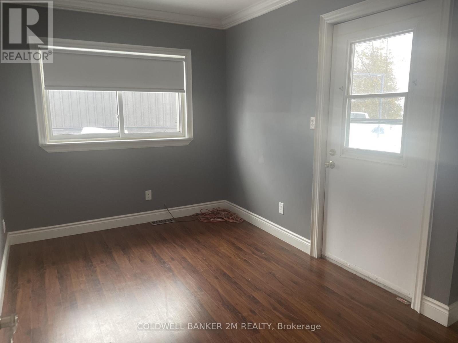 143 Hazel Street, Kawartha Lakes, Ontario K0M 1L0 - Photo 15 - X12680786