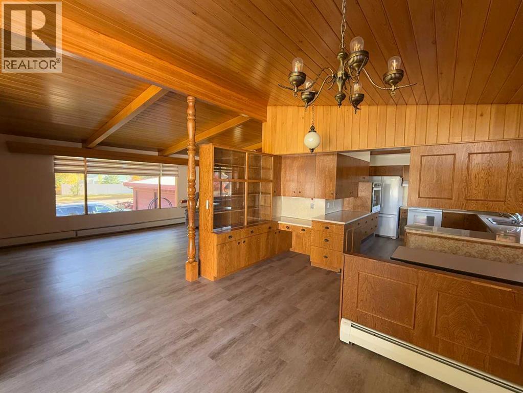 220 3 Street S, Vulcan, Alberta  T0L 2B0 - Photo 6 - A2257239